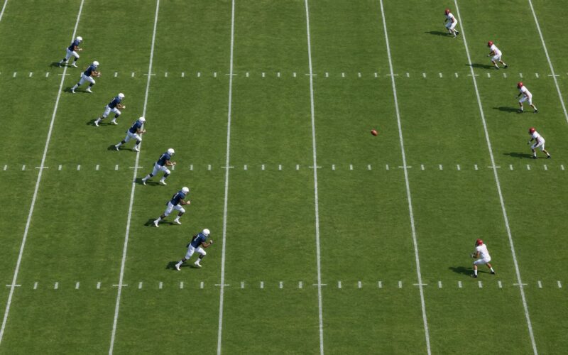 How Punt Return Teams Are Coached: Roles & Tactics (2026)